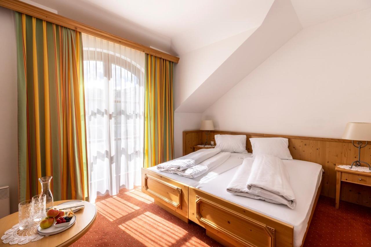 Genussgasthof & Hotel Beim Krutzler Heiligenbrunn 外观 照片