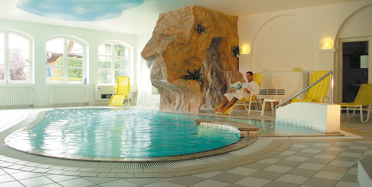 Genussgasthof & Hotel Beim Krutzler Heiligenbrunn 外观 照片